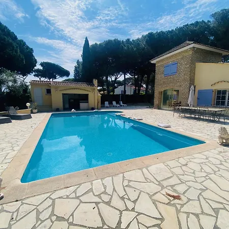 Βίλα De Vacances A Cote De La Mer